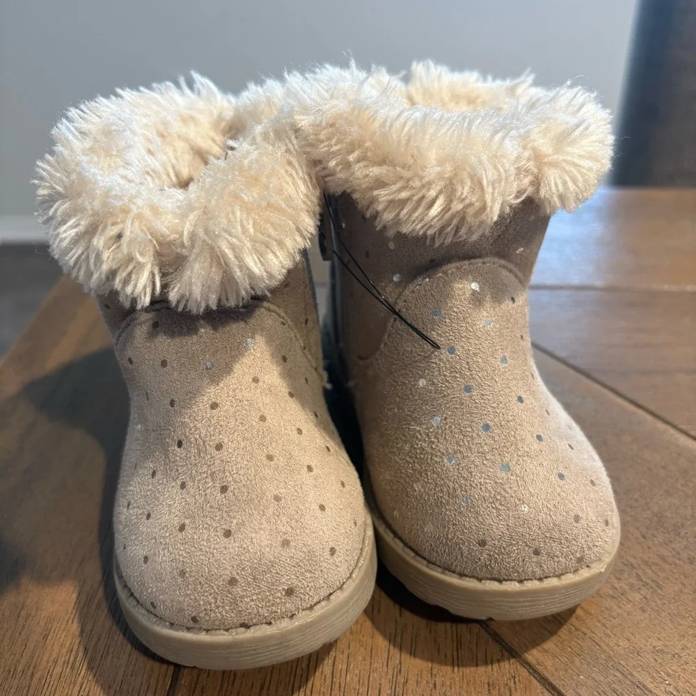 Cat & Jack Tan Kids Boots Size 4